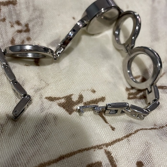 Louis Arden Silver watch with rhinestones - Picture 2 of 4